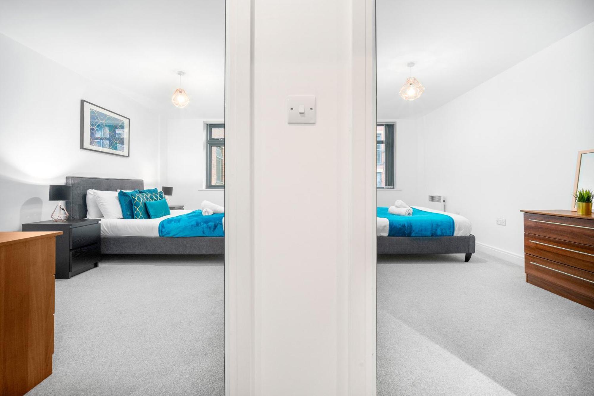 New Luxe Apartment - Secure Parking - Birmingham City Centre - Netflix - Wifi - Top Rated - 54M Buitenkant foto