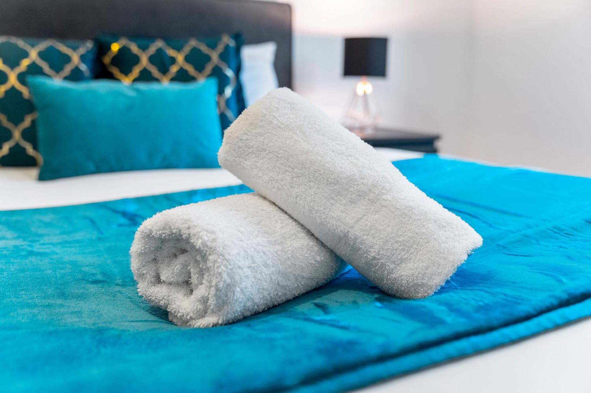 New Luxe Apartment - Secure Parking - Birmingham City Centre - Netflix - Wifi - Top Rated - 54M Buitenkant foto