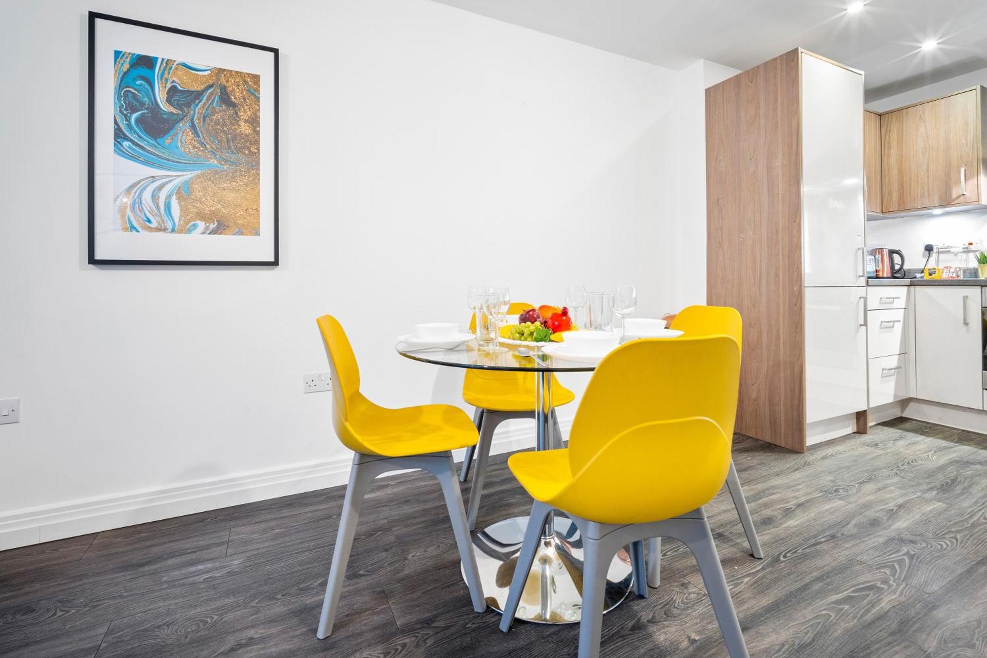 New Luxe Apartment - Secure Parking - Birmingham City Centre - Netflix - Wifi - Top Rated - 54M Buitenkant foto